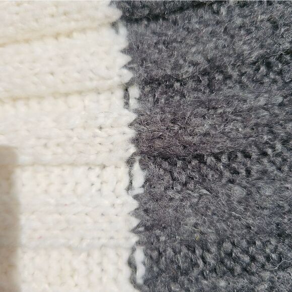 Aeropostale Scarf (SCA5) - Picture 3 of 5